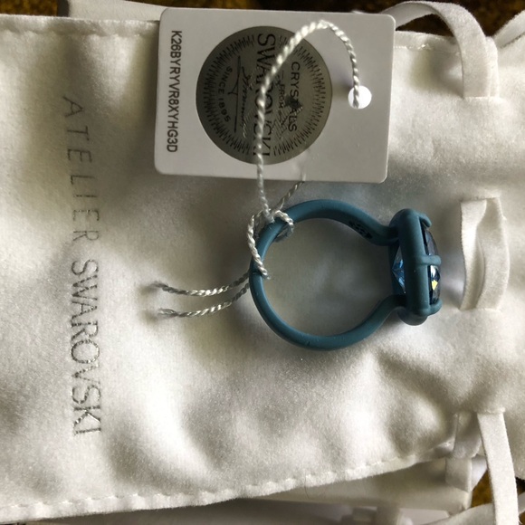 Atelier Swarovski Rosie Assoulin ring - Picture 16 of 16